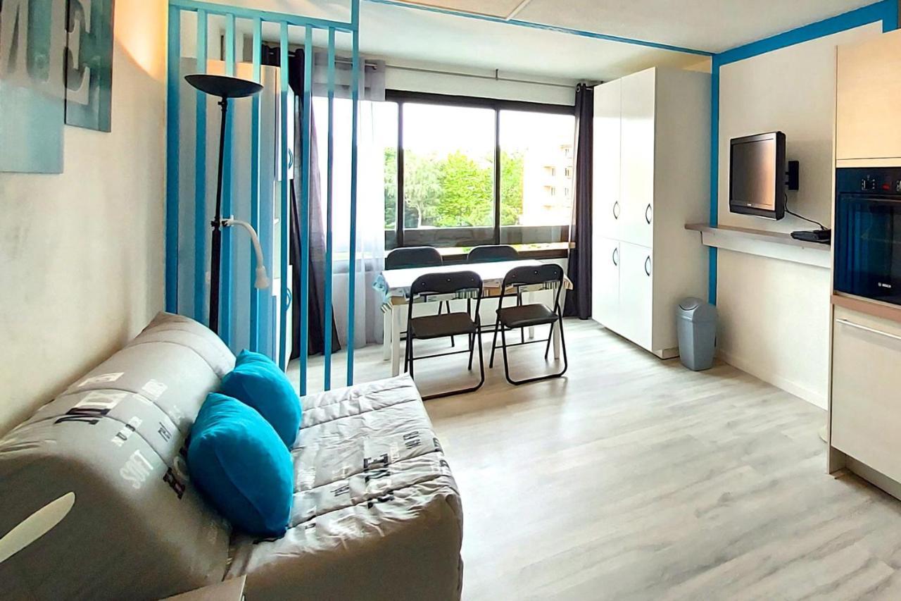 Hypercenter 27 M With Wifi And Shared Pool Leilighet Fréjus Eksteriør bilde